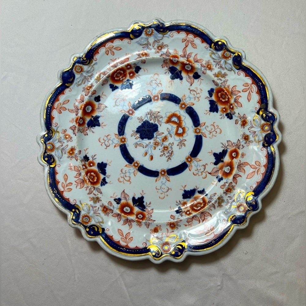 Hicks, Meigh & Johnson Imari Chinoiseries Ruffled Depp Stone China Plate